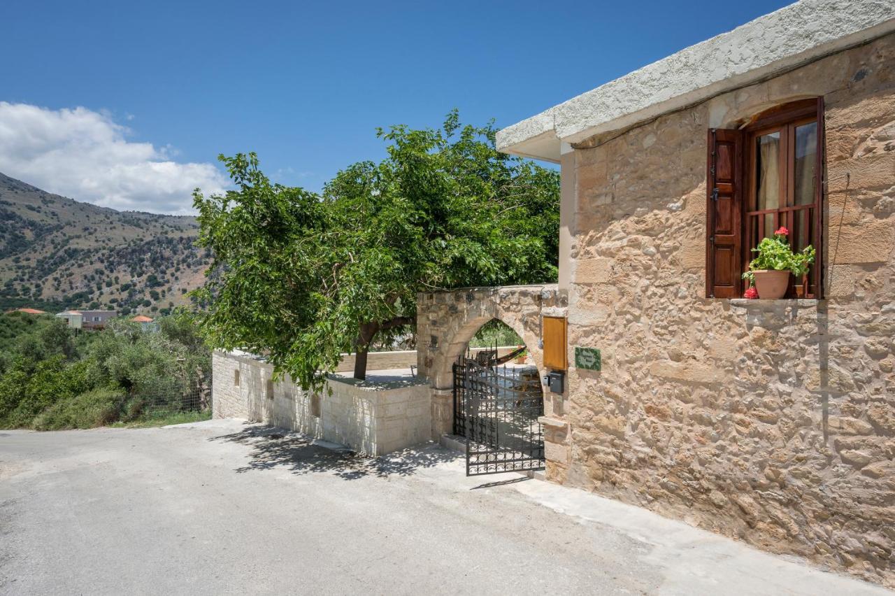 Pagonas Traditional House Mouríon エクステリア 写真