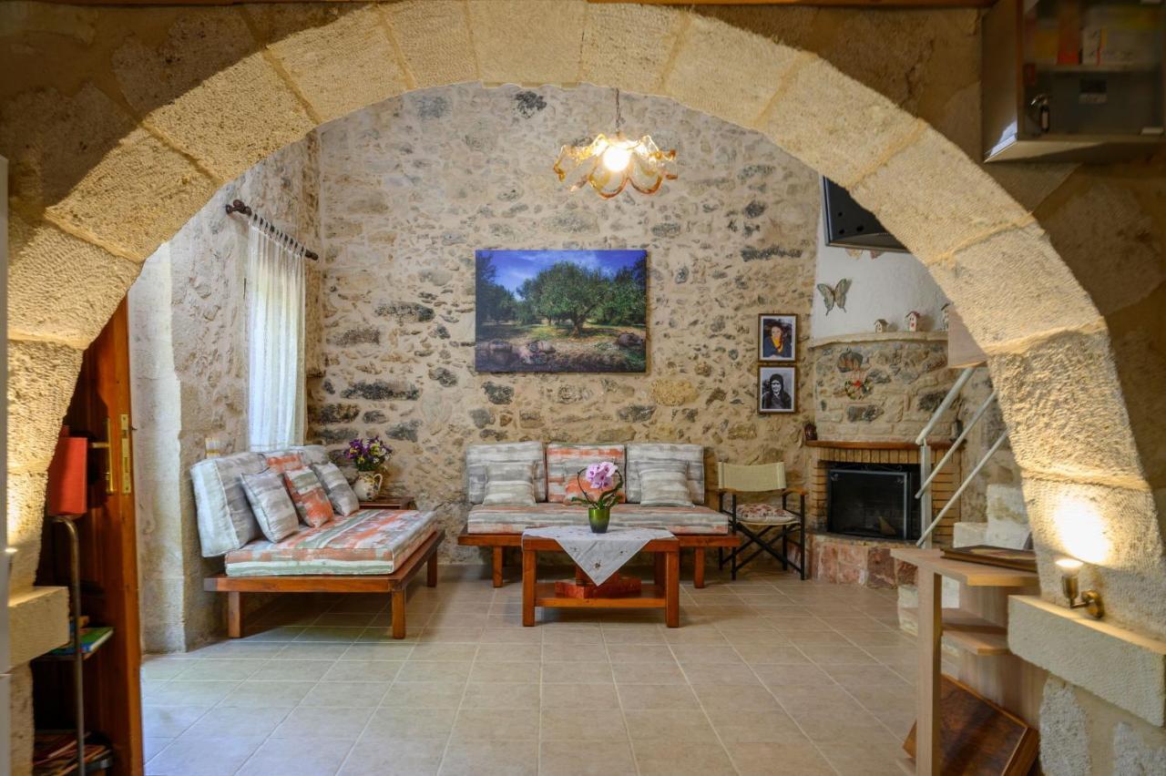 Pagonas Traditional House Mouríon エクステリア 写真