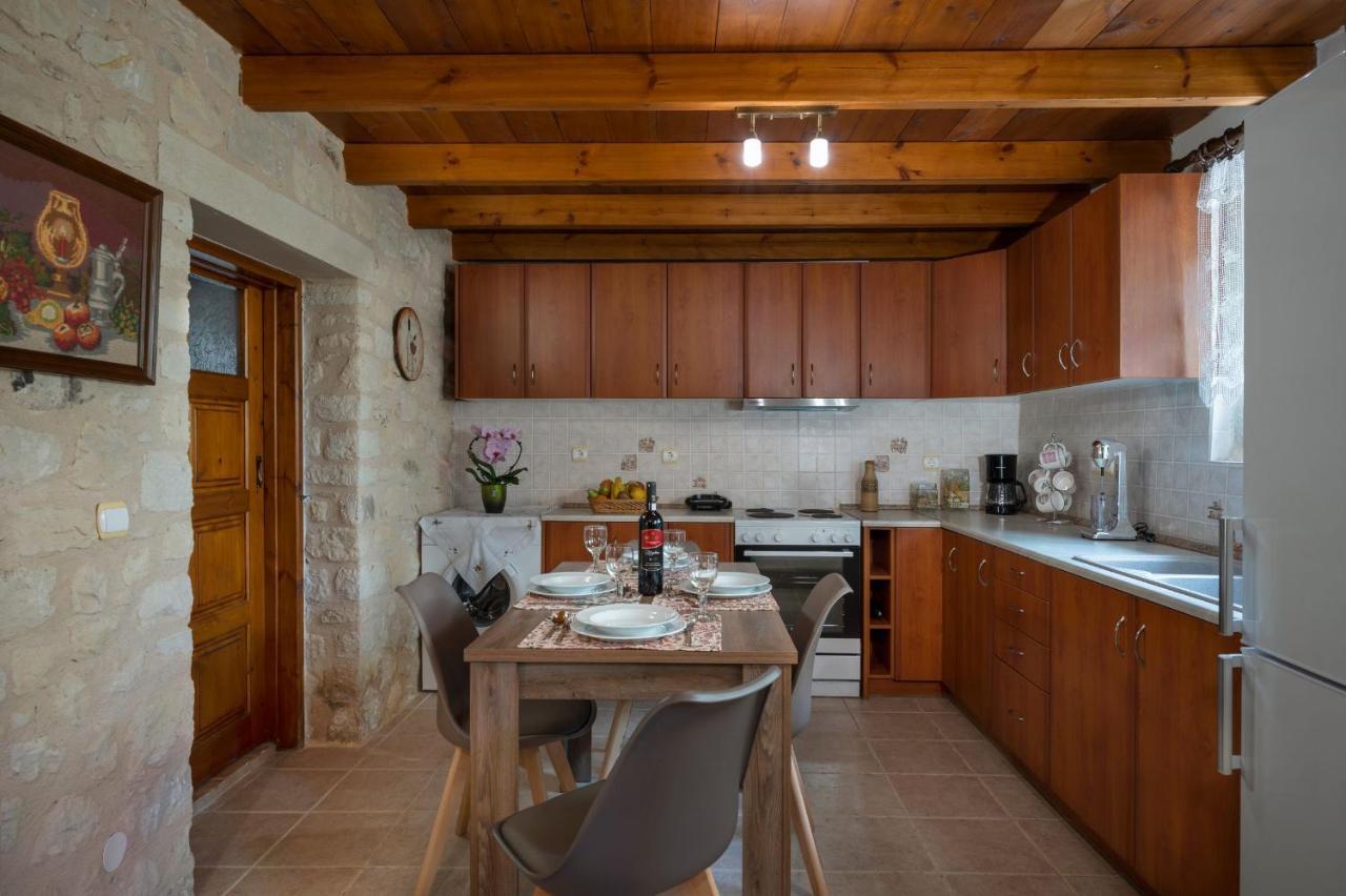 Pagonas Traditional House Mouríon エクステリア 写真